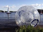 Зорб (Zorb) - надувной шар,  состоящий из двух сфер,  между которыми нак